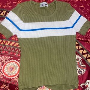 Green woman's short sleeved sweater top